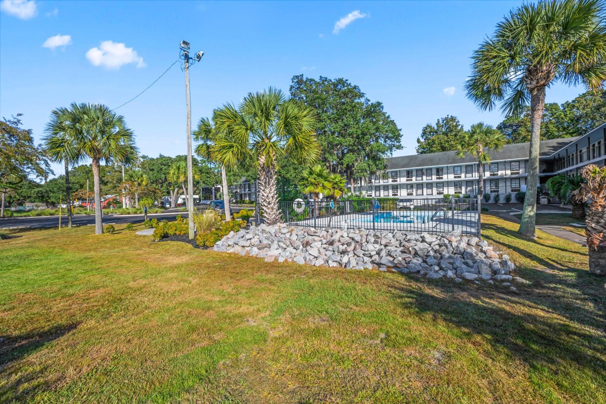 Charleston Creekside Inn Exteriör bild