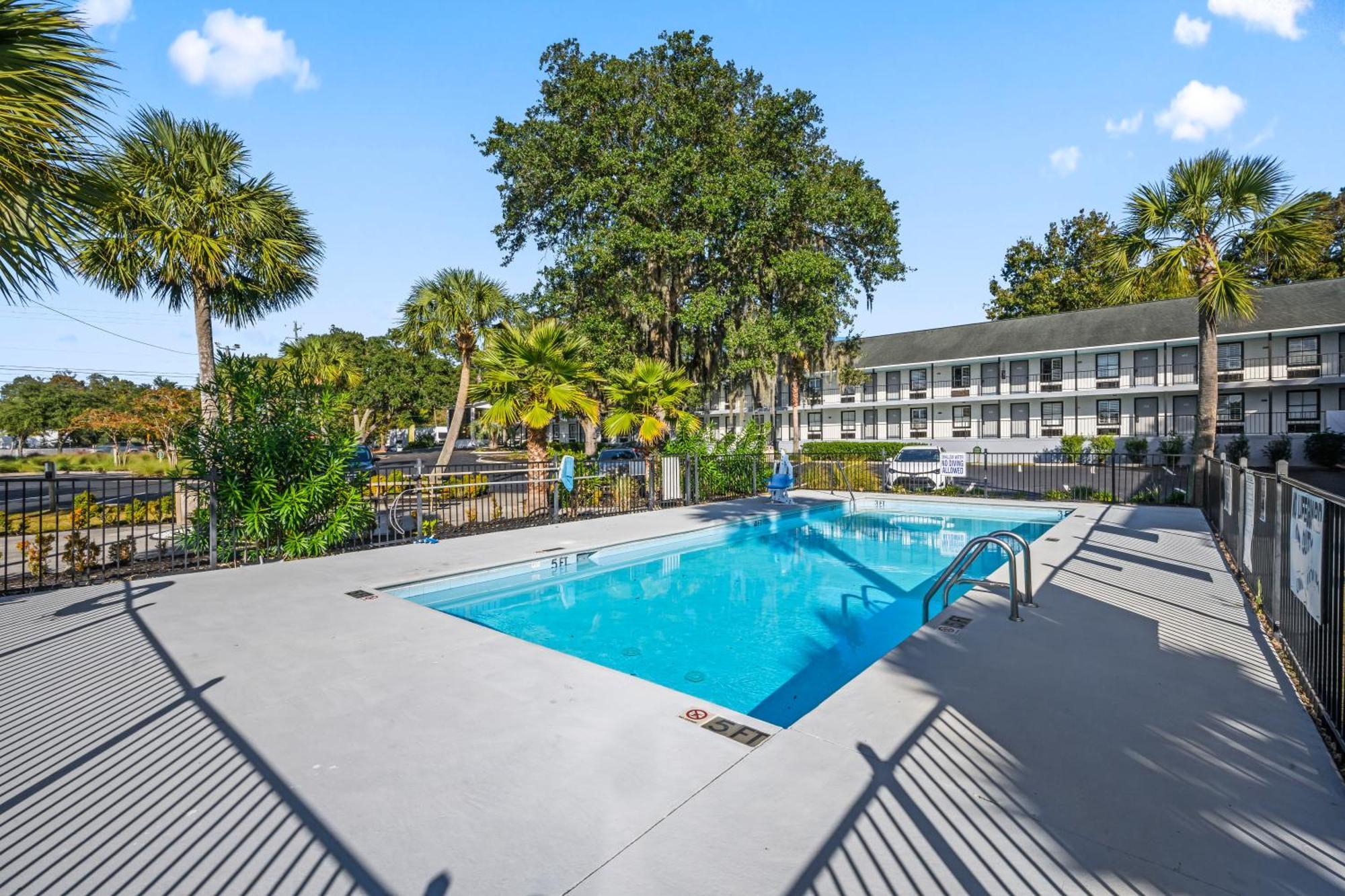 Charleston Creekside Inn Exteriör bild