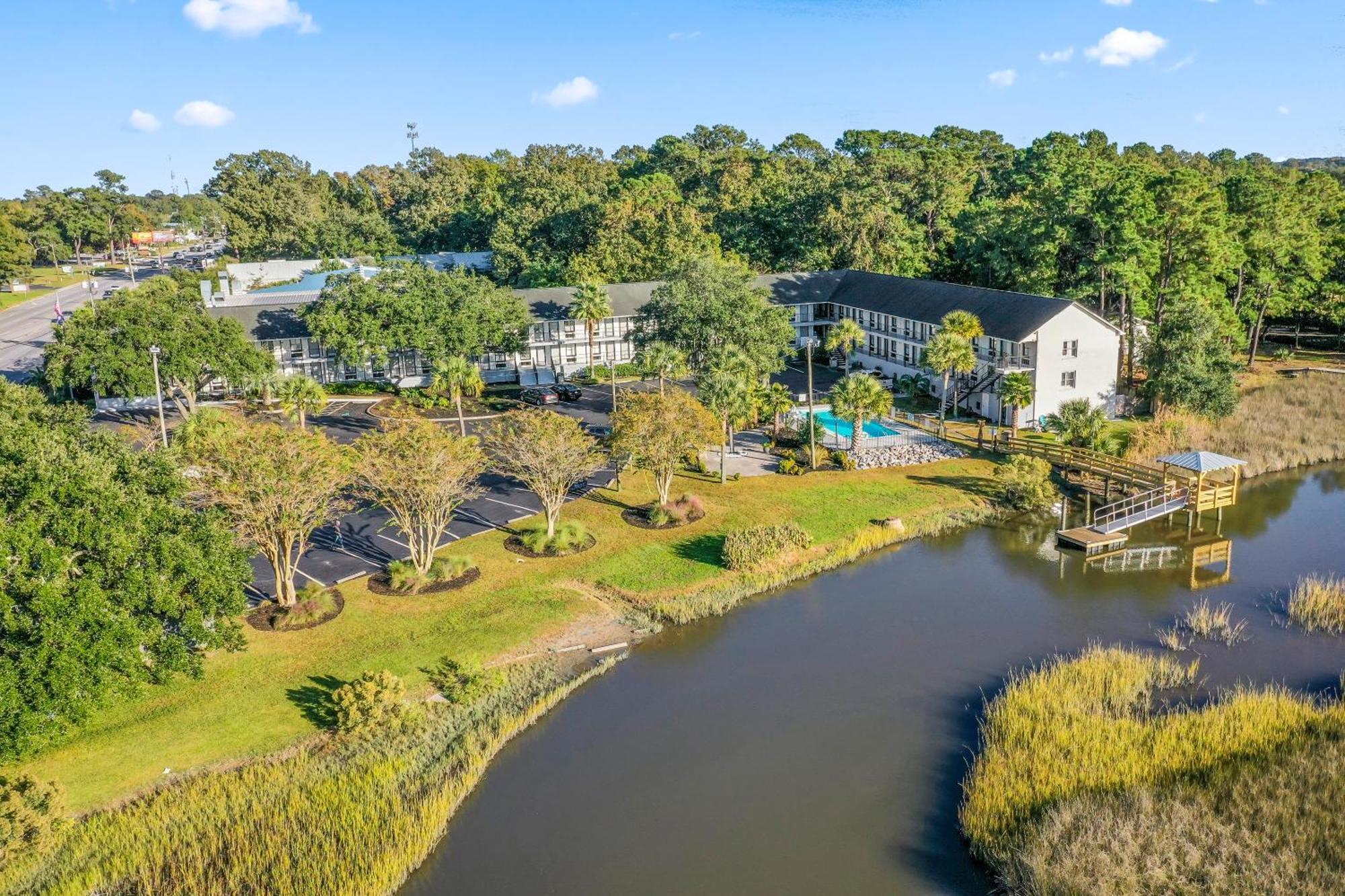 Charleston Creekside Inn Exteriör bild